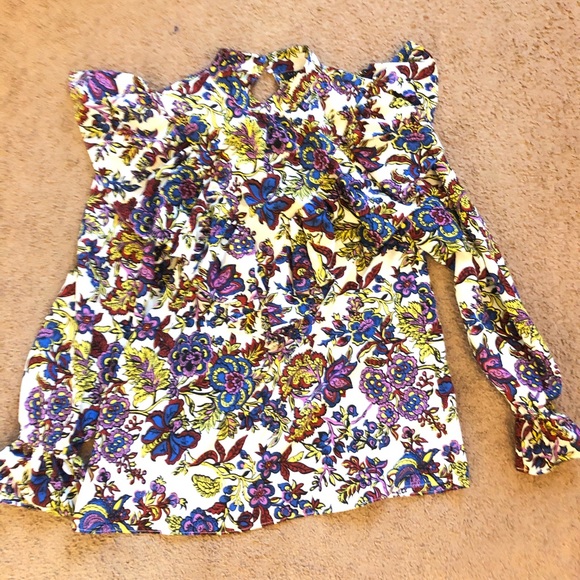 TOPSHOP Floral Ruffle Top - Picture 7 of 8